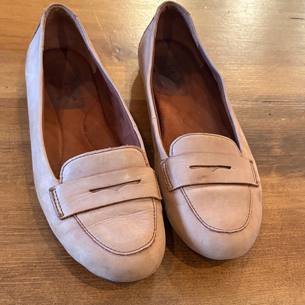 Born Women's Leather Penny Loafers